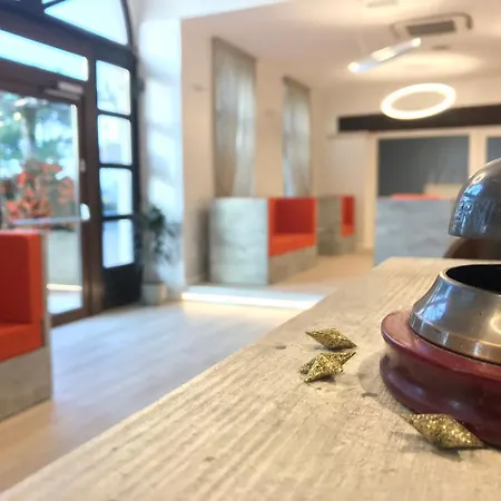 多加纳酒店 3* 西尔米奥奈